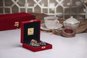 جعبه هدیه 2 گوهر زعفران و هل بینا